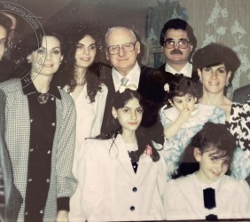 8.	Izydor Stern with his family, circa 1991. From left: Ari, Leba’s son, Leba, her daughter Michelle. Leba’s brother Nachum Naftali next to Izydor. Next Leba’s sister Rena with her husband Eli and their three children: Ariela, Nava and Asher.