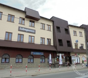 Weissberger’s house at No. 8 in Piłsudskiego Street, in which Samuel once ran an ironmongery.